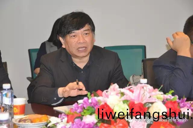 中國炤明(ming)學(xue)會祕(mi)書(shu)長(zhang) 、中炤係(xi)統專(zhuan)委會(hui)主(zhu)任 竇林平.jpg